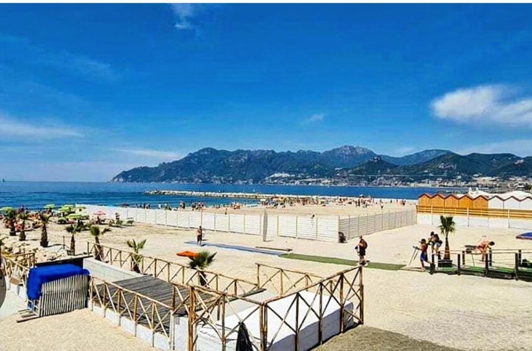 Salifornia Casa Vacanze Salerno Exterior photo